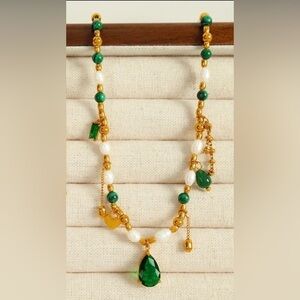 Luxurious Gold and Green Necklace with Pearls